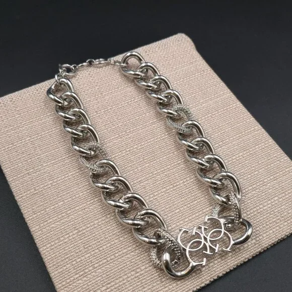 19 Inch Pavé & Quatro Guess Brand Necklace B1017 - Picture 2 of 7